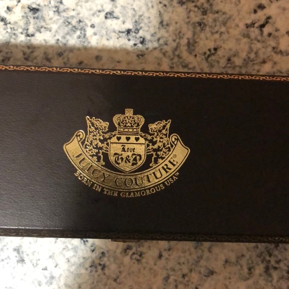 Bracelets - Picture 4 of 4